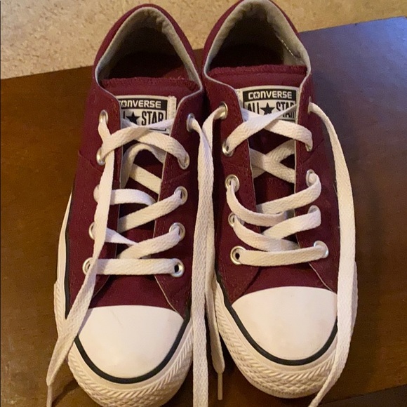 maroon converse shoes